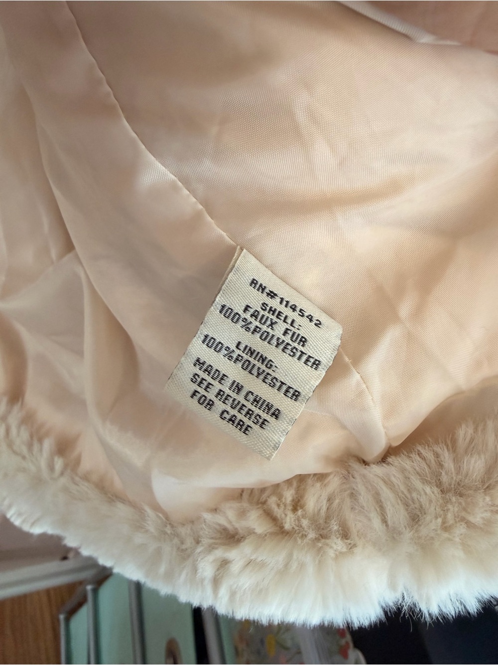 Jou Jou Cream Faux Fur Teddy JacketszM - Picture 4 of 4